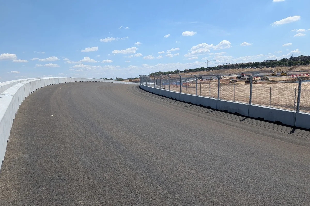 "Aucun virage comparable en F1" : pourquoi il y a de la folie sur le Madring