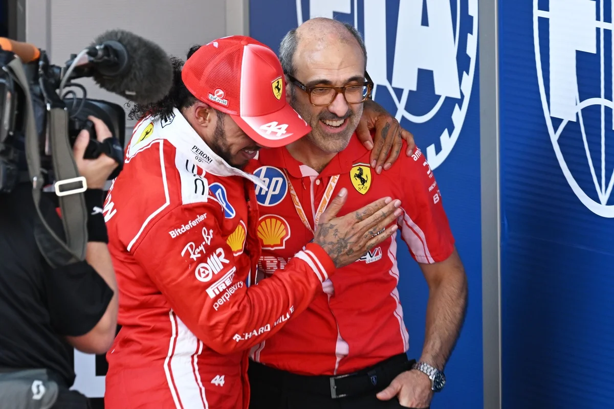 Carlo Santi va rester l'ingénieur de Lewis Hamilton