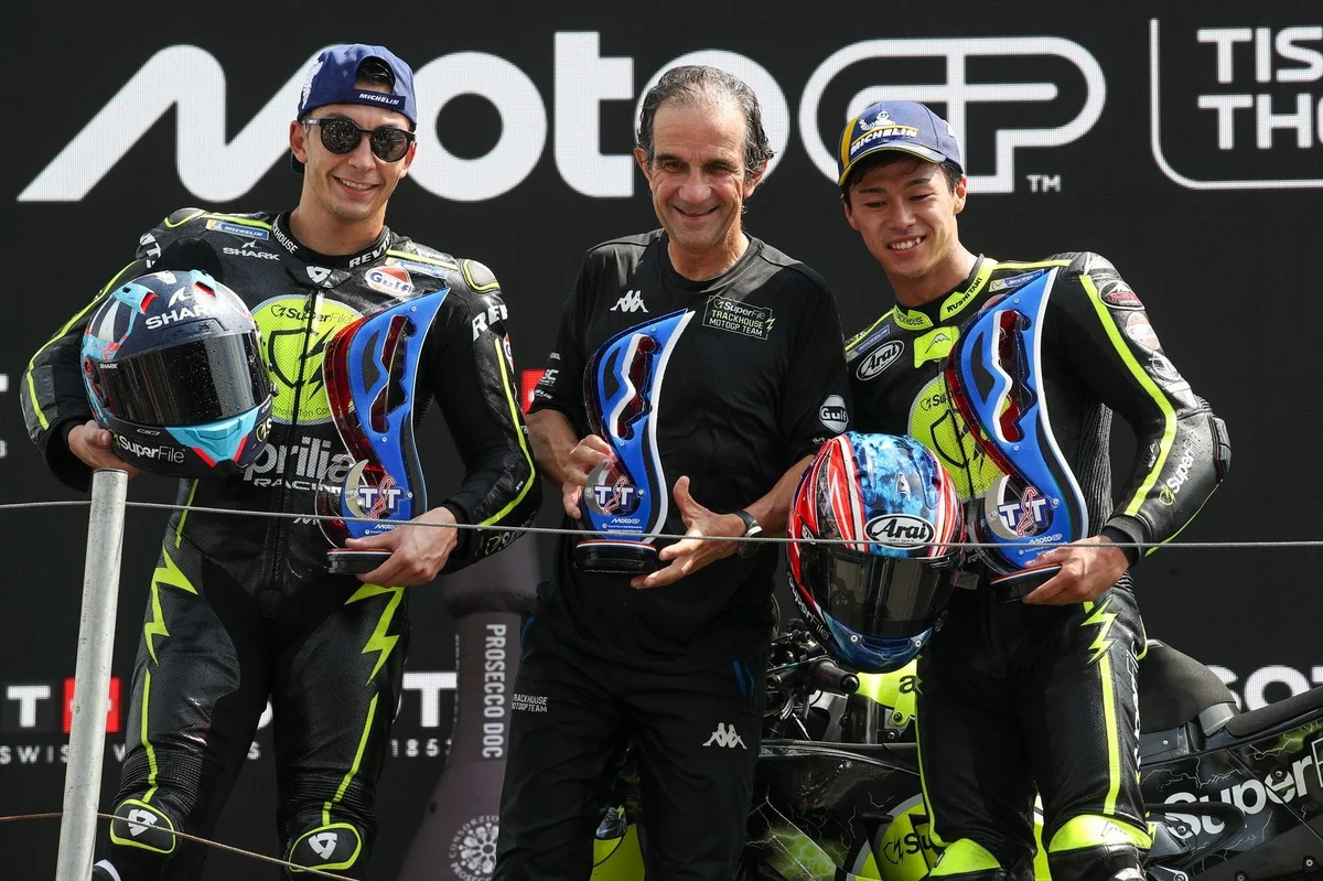Comment les pilotes Trackhouse ont battu les officiels Aprilia à Assen