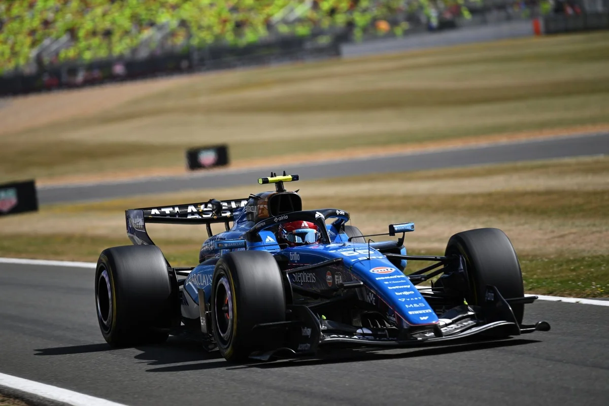 Carlos Sainz sanctionné d'une pénalité inédite à Silverstone