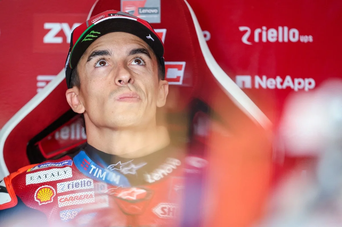 Bezzecchi blessé à l'épaule : ne parlez pas de karma à Márquez