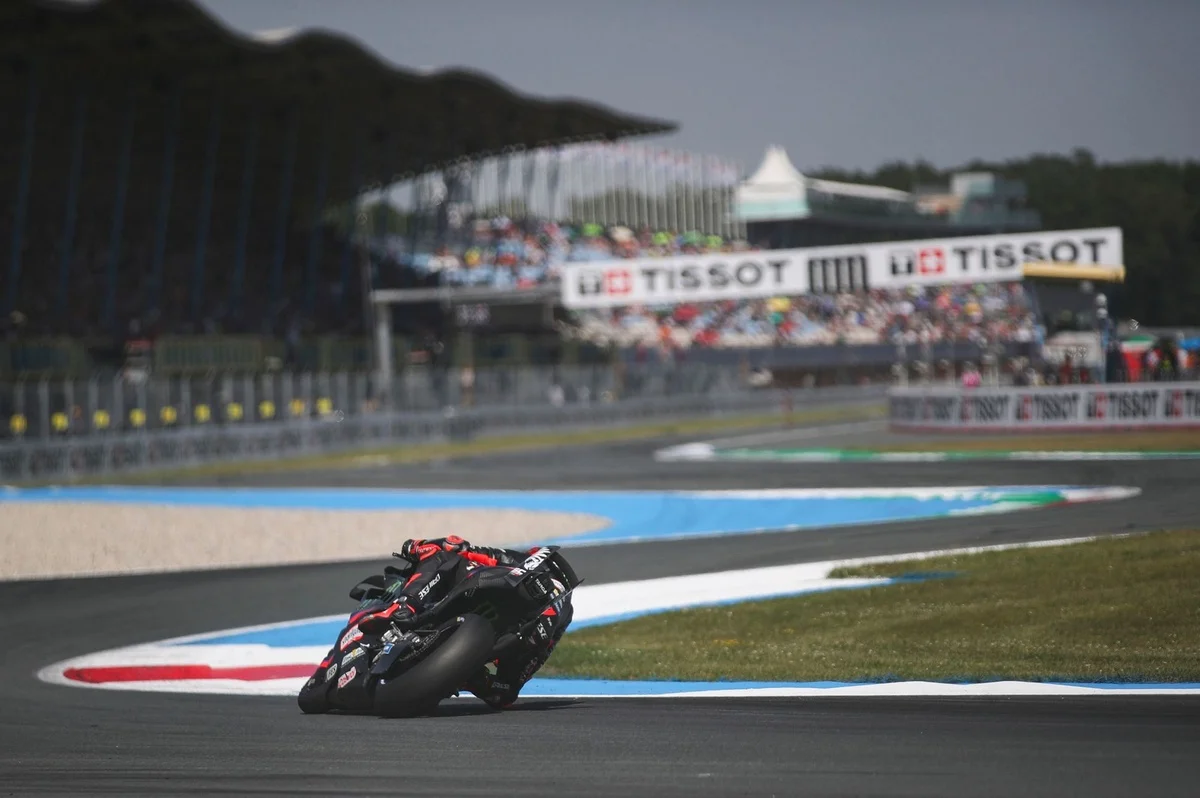 Aprilia exprime tout son soutien à Bezzecchi après sa blessure