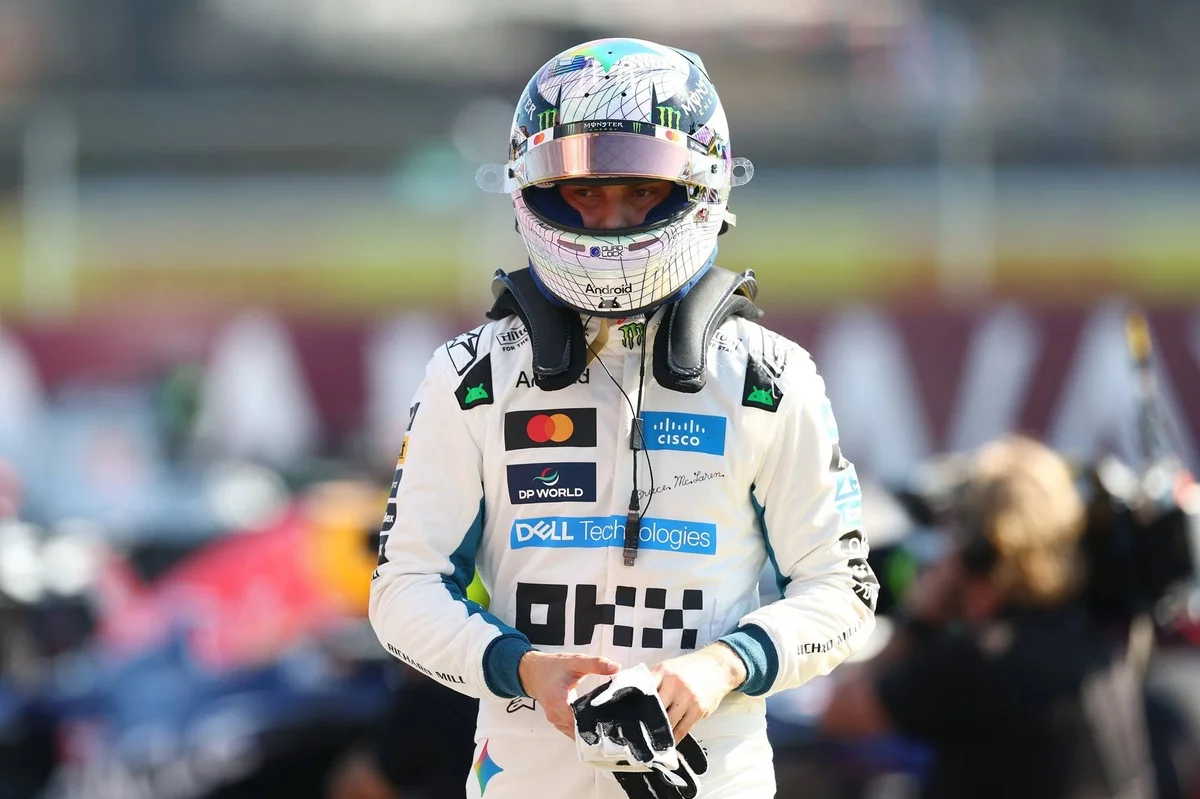 Le clan Piastri écarte l'idée "absurde" d'un départ, sur fond de rumeur Verstappen