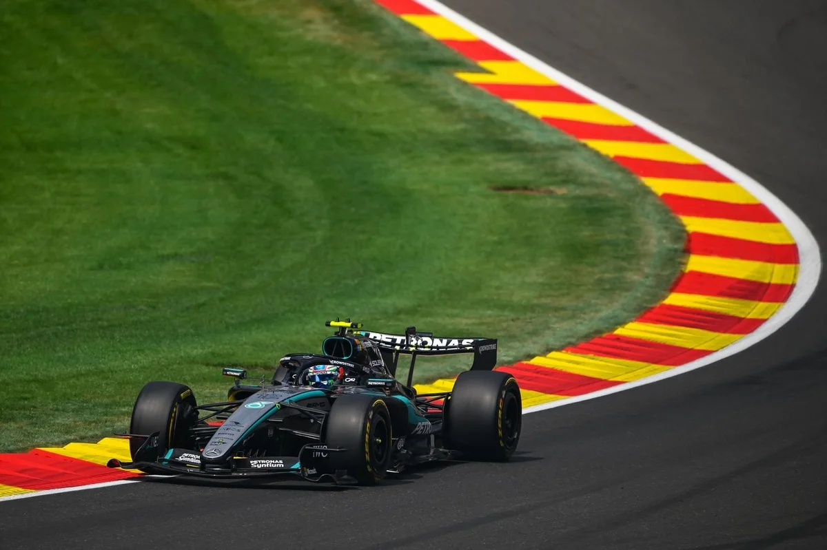 EL3 - Antonelli sans concurrence, Hamilton finit dans le mur