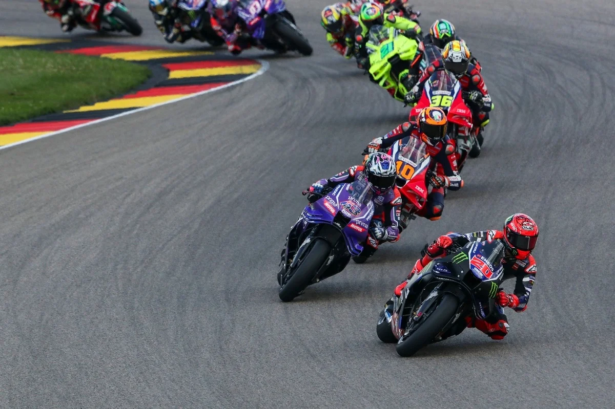 Limite trop vite atteinte, puissance, motricité : les principaux défauts de la Yamaha