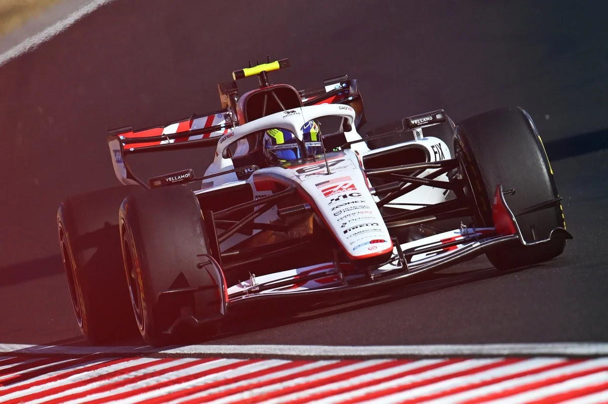 Le signal d'alarme est tiré chez Haas : "On ne devrait pas se battre avec Aston Martin"