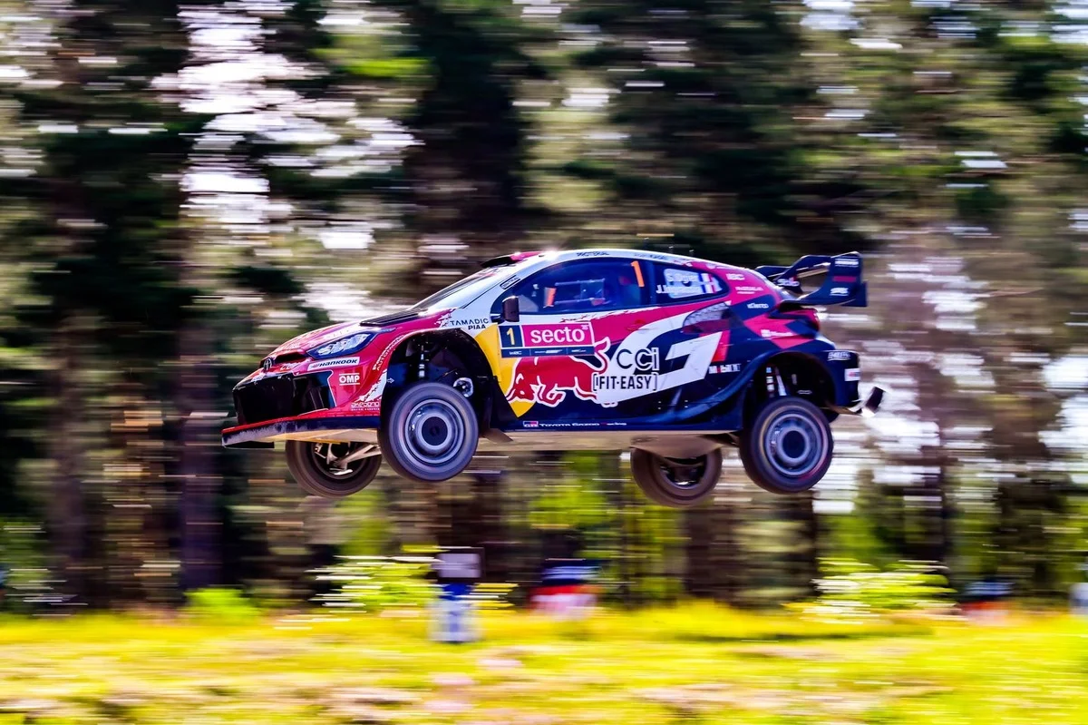 Ogier et Fourmaux en tête, la Finlande fait déjà ses premières victimes