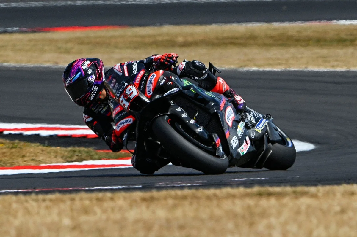 Martín surprend en s'offrant la pole et le record du circuit à Silverstone !