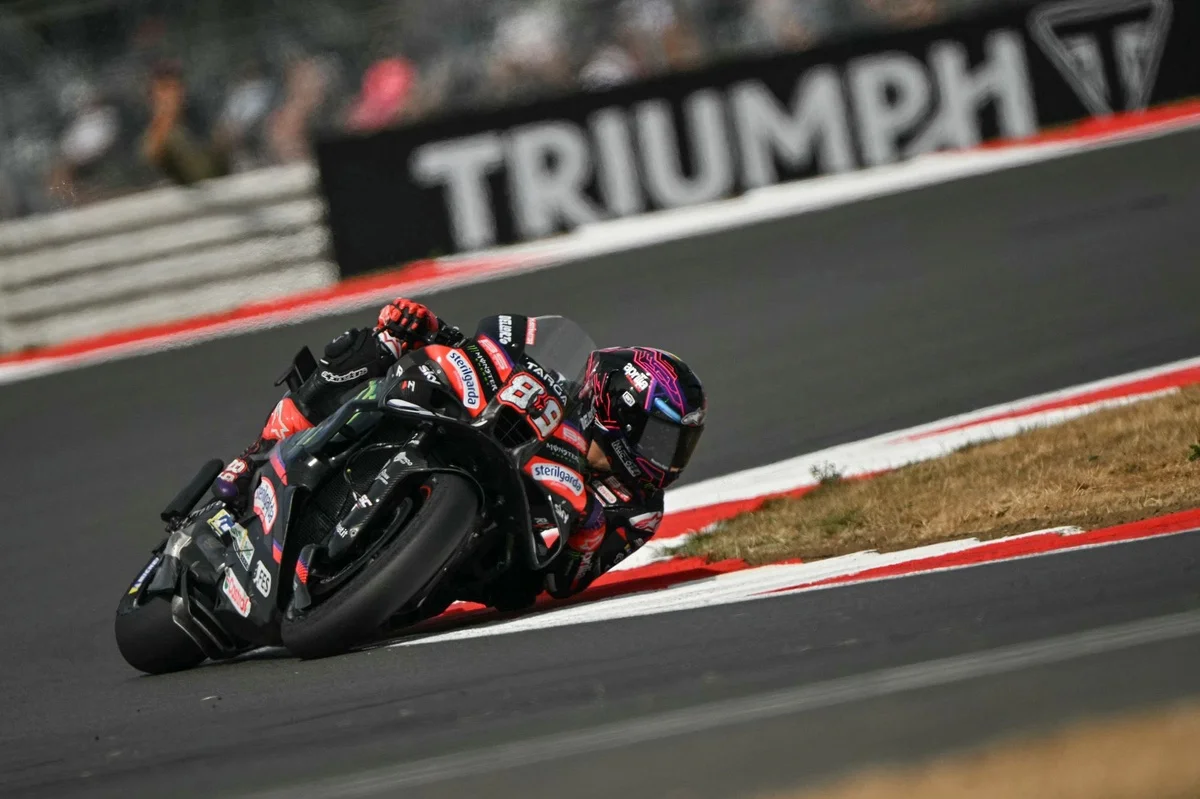 Jorge Martín domine et mène le premier triplé Aprilia en sprint