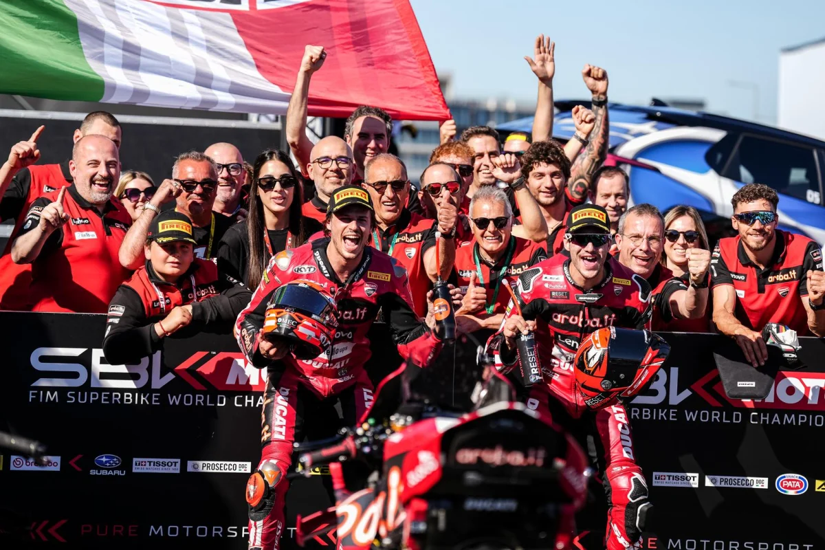 Superbike, Hongrie : La domination de Bulega se poursuit avec un quatrième triplé à Balaton Park !