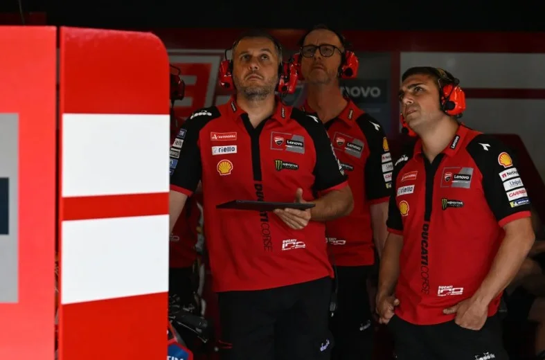 MotoGP – Bulega, 3 secondes plus lent que Marc Marquez au Mugello avec la 850 : la prophétie Capirossi se réalise, le MotoGP 2027 va ralentir !
