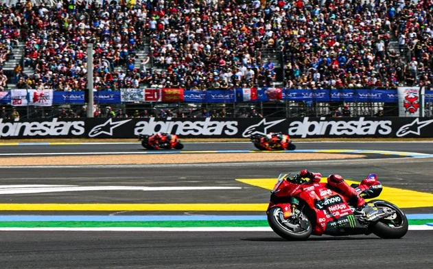 Liberty Media se frotte les mains : le MotoGP rapporte déjà 25 % de plus… et ce n’est que le début
