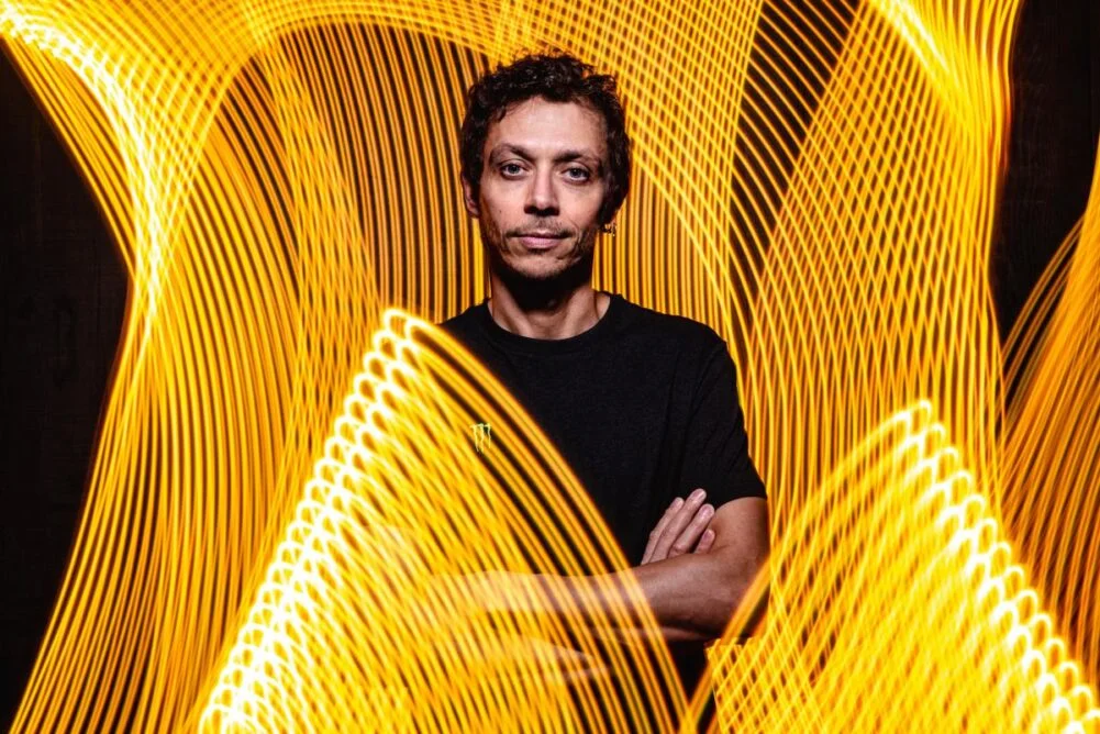 MotoGP – Valentino Rossi face à un choix explosif : sacrifier Nicolò Bulega… pour sauver Luca Marini ?