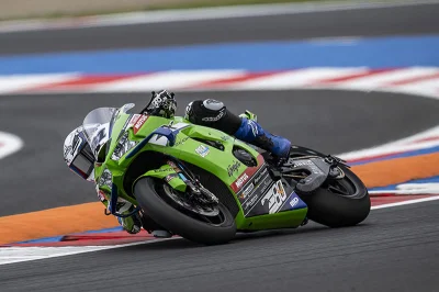 Superbike, Most J1 : Garrett Gerloff signe le meilleur temps, Nicolò Bulega chute
