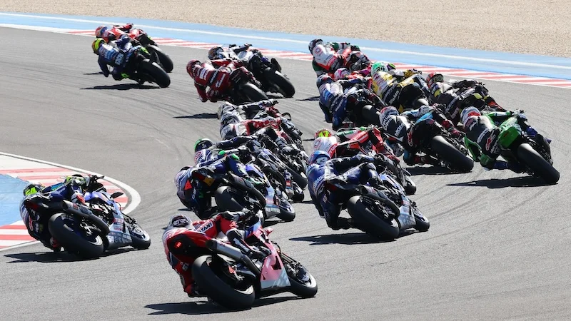 Superbike Most FP3 : Bautista chute violemment, Petrucci serre les dents