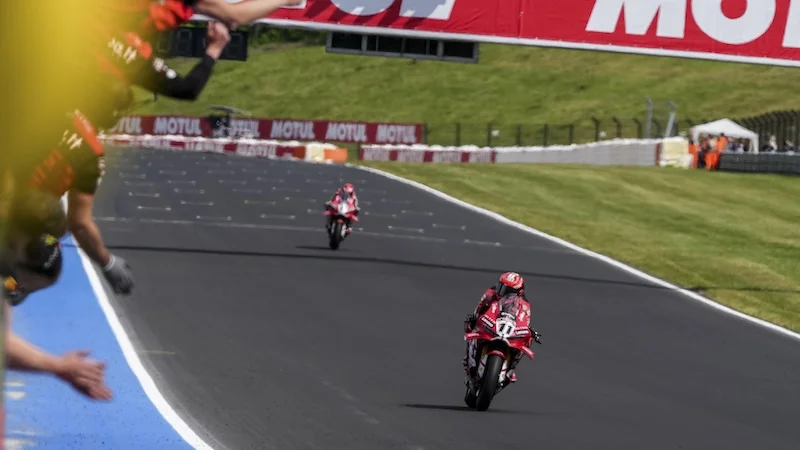 Superbike Most Course 1 : Bulega au rendez-vous, nouvelle reddition de Lecuona