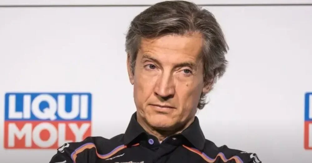 MotoGP – Coup de gueule de Massimo Rivola : « Un pilote qui cause un drapeau rouge ne devrait pas pouvoir repartir »