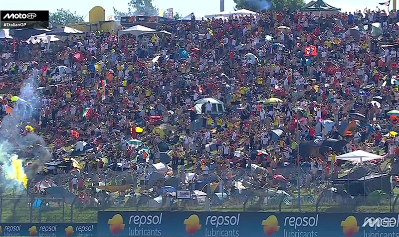 MotoGP, Italie Mugello, Parade LIVE : La charrette version toscane !