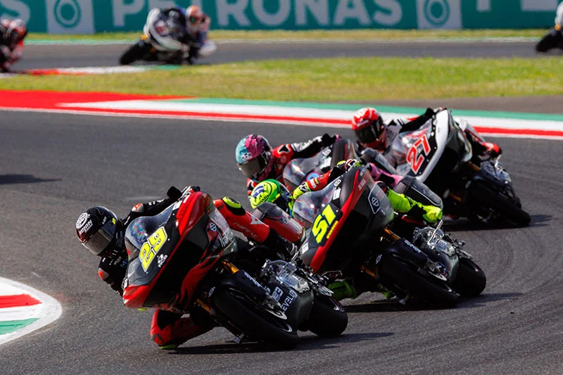 Andrea Iannone remporte sa première victoire en Bagger World Cup au terme d’une confrontation époustouflante sur le circuit du Mugello (CP)