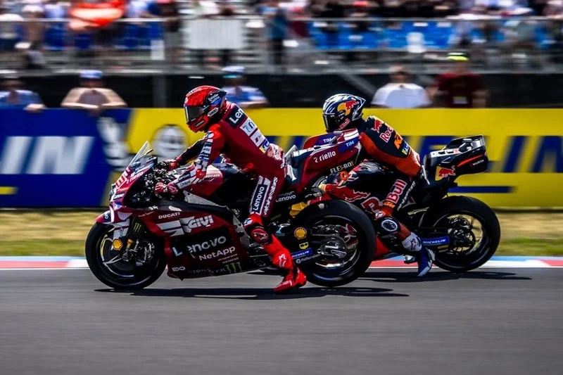 MotoGP, Hongrie J3, Pedro Acosta (KTM/2) battu par Marc Márquez mais pas résigné : « Je ne suis pas du genre à abandonner »