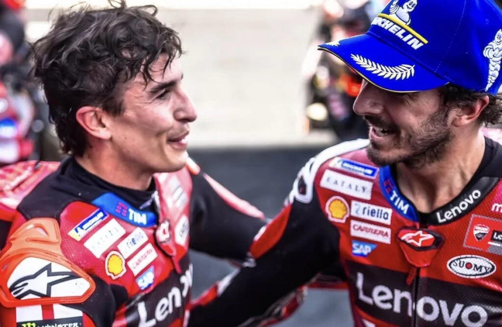 MotoGP, Hongrie – Pecco Bagnaia en toute franchise : « Je ne sais pas ce que je fais sur le podium » et il a une excuse atténuante pour Jorge Martin …