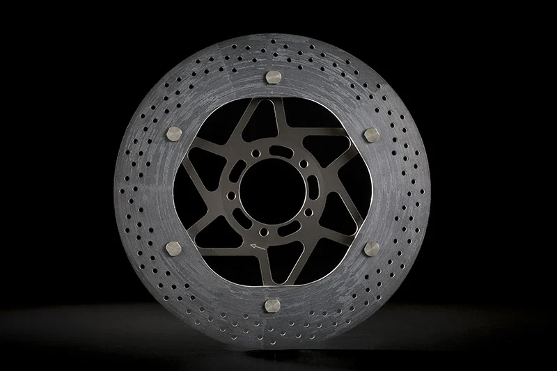 BREAKING NEWS : Le Superbike passe aux freins Brembo carbone-céramique Hyction ™ !