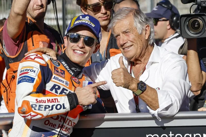 MotoGP, Giacomo Agostini menacé par Marc Marquez : « Je lui dirai peut-être d’arrêter ! »