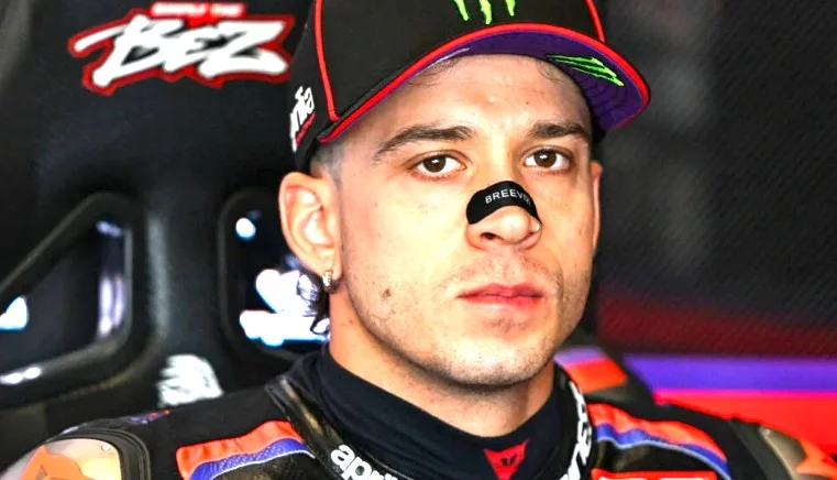 MotoGP – Chez Aprilia, tout craque en même temps : l’affaire Bezzecchi révèle une crise que personne ne veut regarder en face