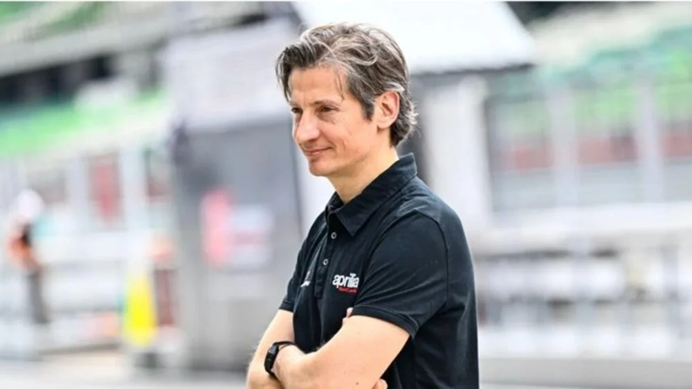 MotoGP – Aprilia, la saison des crises : Massimo Rivola soupçonné de jouer le deux poids deux mesures, l’unité est fragile, la confiance, entamée