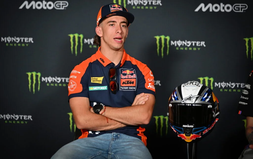 MotoGP-Pedro Acosta : « On s’y attendait tous. Marc Marquez est revenu après avoir eu le bras presque arraché, comment aurait-il pu ne pas revenir pour une simple vis ? »