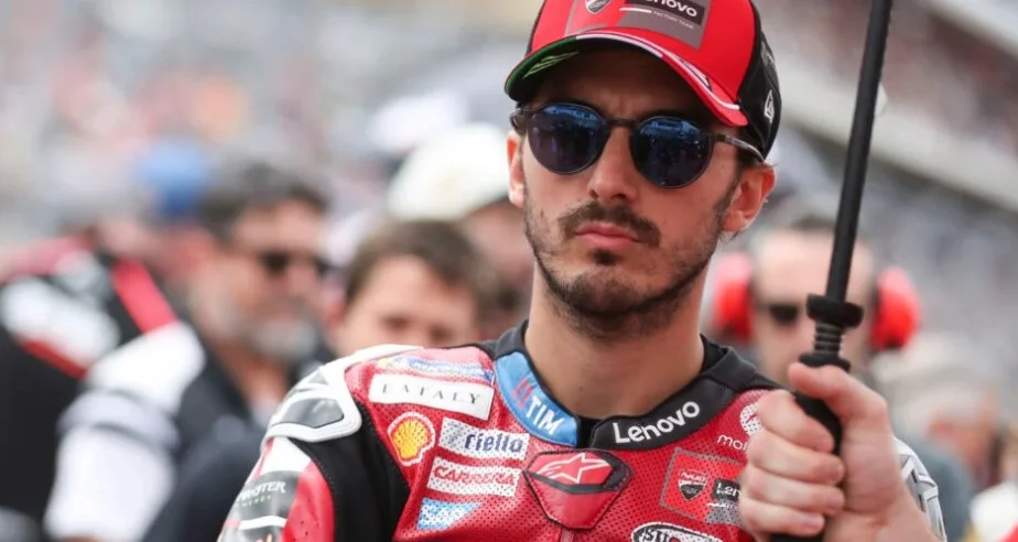 MotoGP, BREAKING NEWS – « Nous nous sommes disputés plus que nous ne l’aurions voulu » : les adieux de Bagnaia révèlent la vraie raison de son départ de Ducati
