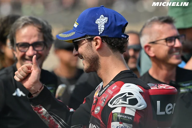 MotoGP, Davide Tardozzi se prépare déjà au réveil de Bagnaia chez Aprilia : « On sait qu’il nous donnera du fil à retordre »