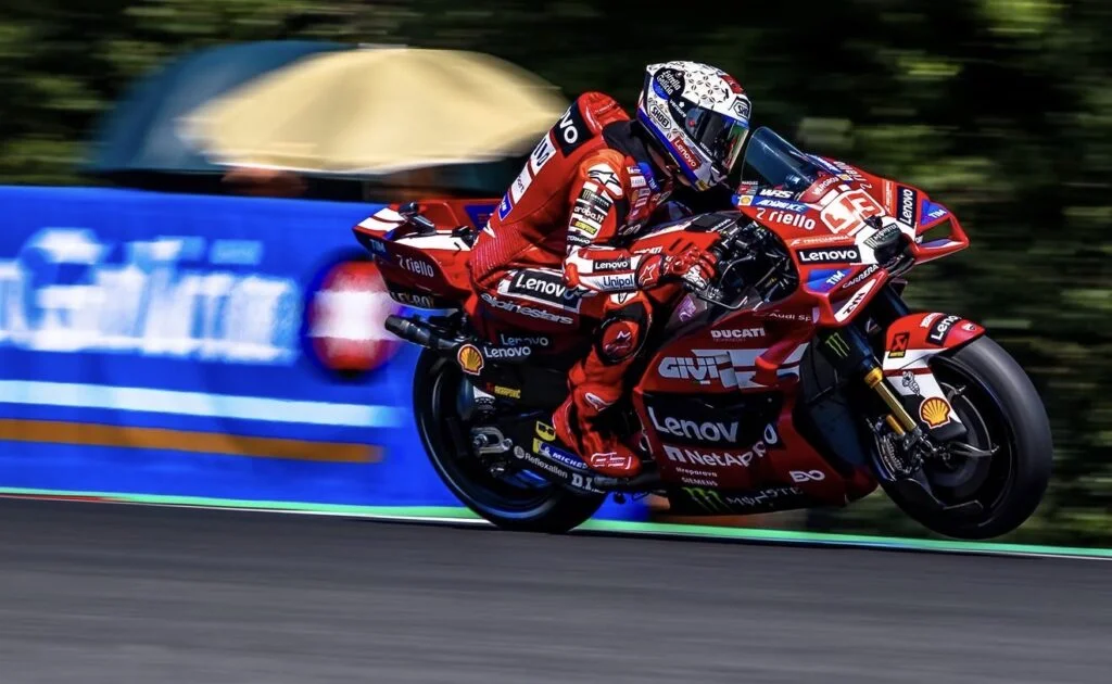 Le MotoGP a supprimé le holeshot à Assen … mais les pilotes sont incapables de dire si les départs seront vraiment plus sûrs