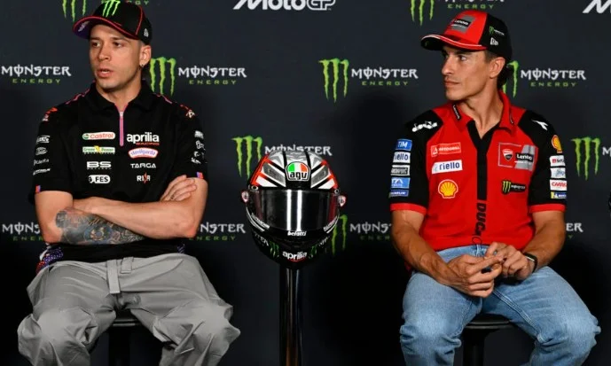 MotoGP – Marc Marquez a-t-il encore gagné la bataille psychologique ? Le précédent Rossi semble se répéter avec Bezzecchi