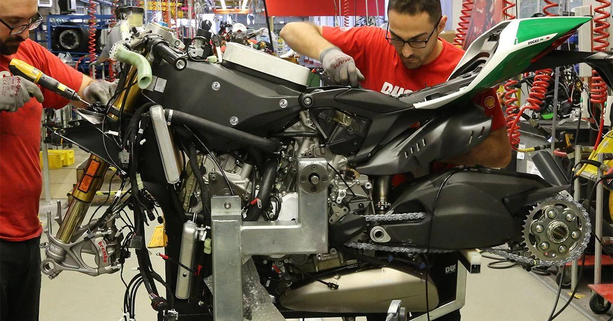 Street – Ducati, le fleuron en jeu : Volkswagen pourrait vendre la marque pour éponger ses dettes