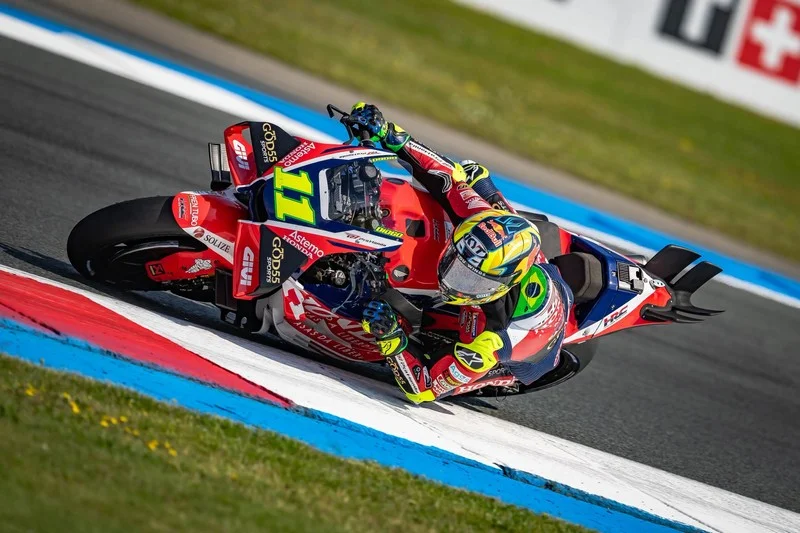 MotoGP, Assen, Diogo Moreira a vu sa course ruinée dans le premier virage : « Morbidelli m’a poussé en dehors de la piste »