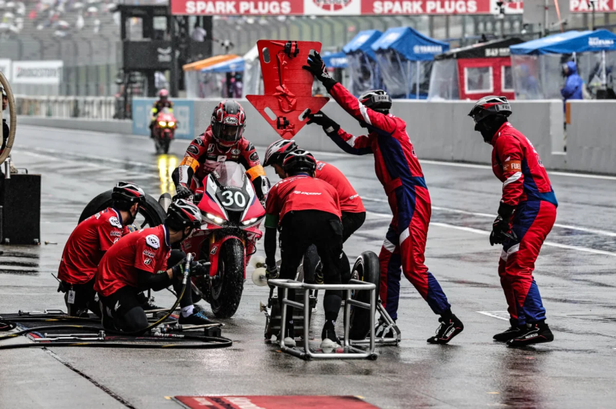 8H de Suzuka : Takumi Takahashi entre un peu plus dans la légende