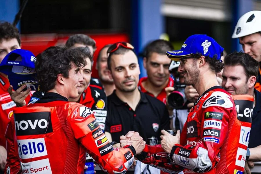 MotoGP – « Ce n’était pas ma guerre » : Bagnaia explique pourquoi Marc Marquez et lui auront travaillé en parfaite entente chez Ducati