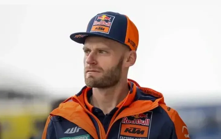 MotoGP – Brad Binder joue peut-être sa survie au plus haut niveau : BMW devient son ultime porte de sortie et Toprak Razgatlioglu son grand espoir !