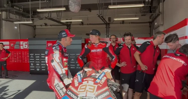 MotoGP, Une jeune pilote prometteuse a pu essayer la moto de Marc Marquez ! Elle raconte tout