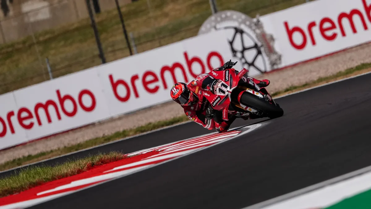 Superbike Donington FP1 : Honda repart à la peine, les pilotes ne sont pas là