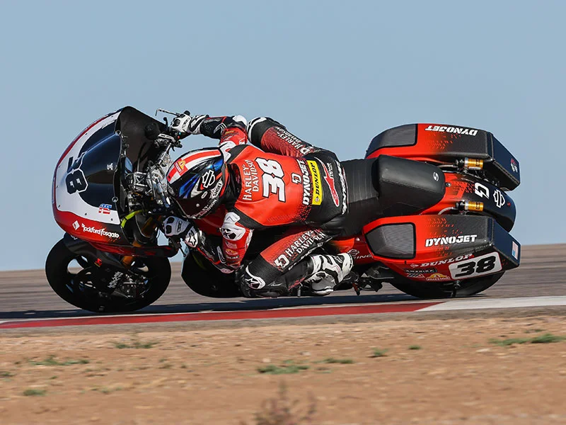MotoAmerica Laguna Seca, Baggers J2 : Bradley Smith met fin à l’hégémonie Indian !