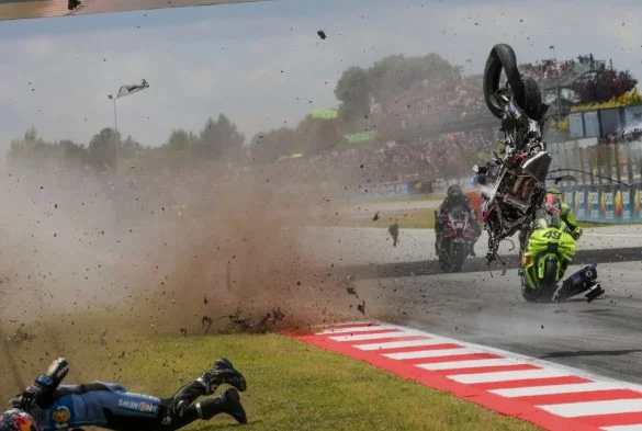 MotoGP, BREAKING NEWS, KTM, la crise : moteurs défectueux, sécurité en jeu – Aprilia dit oui, Ducati, Honda, Yamaha bloquent !