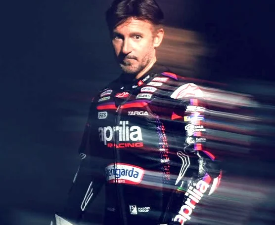MotoGP – L’incroyable performance de Max Biaggi (55 ans) à Barcelone avec une Aprilia RSV4 X au milieu des futurs prototypes 850cc