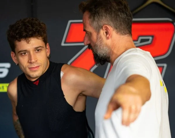 MotoGP – Marco Bezzecchi reprend la piste à Misano : un premier test rassurant avant Silverstone