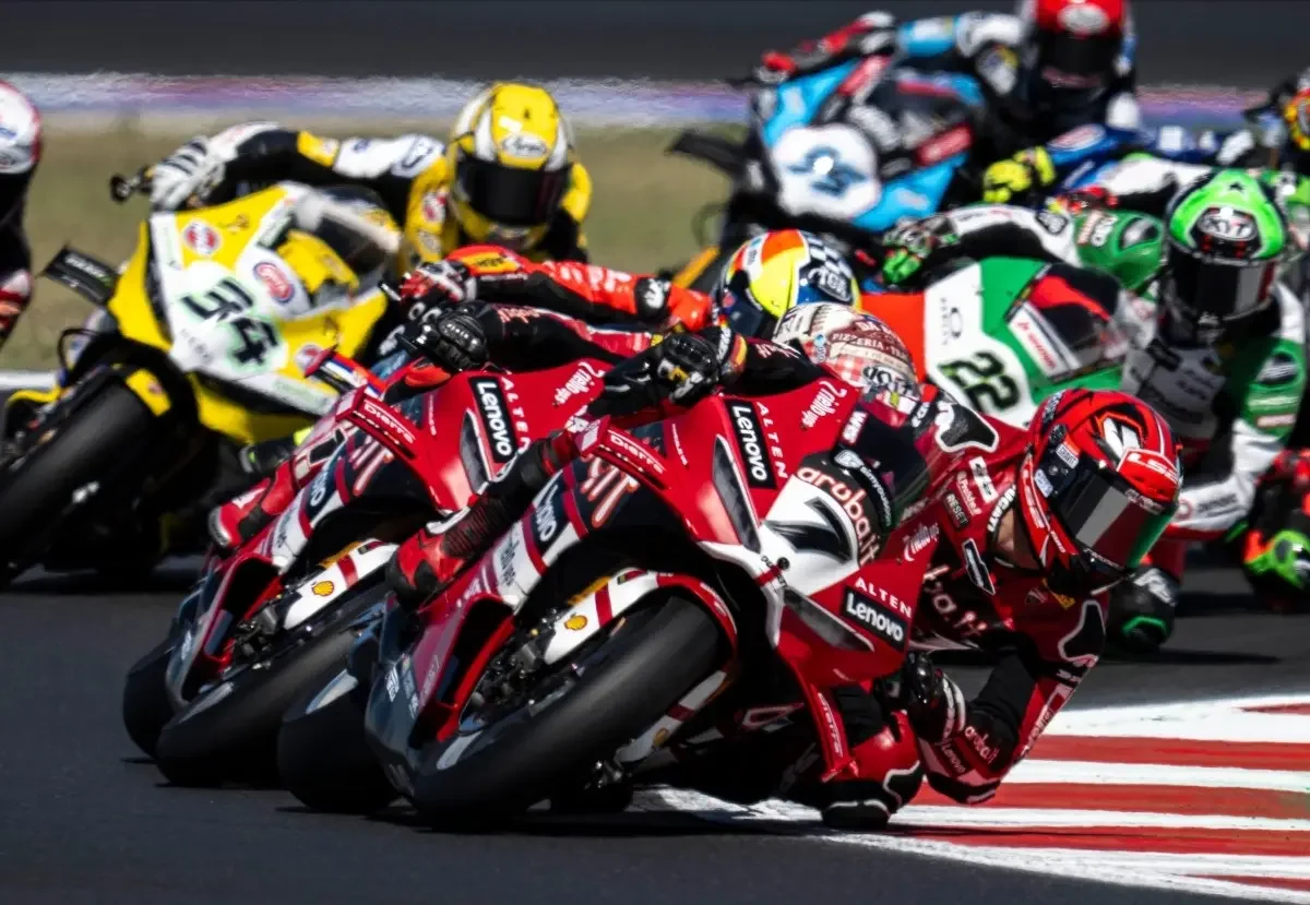 Analyse Superbike 2027 : la route vers l’avenir fait sourire, moins par moins fera-t-il plus ?