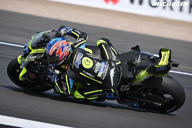 MotoGP Silverstone J2, Ai Ogura (Aprilia Q3/S2) affirme qu’un problème de pneu a touché toute la grille : « C’était une surprise »
