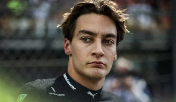 F1 – Russell joue la carte du football : en F1, même le ballon change chaque dimanche