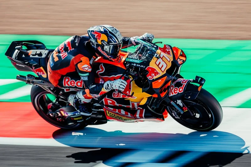 MotoGP, Silverstone J2, Pedro Acosta (KTM/Q9-S6) décroche un top 6 inespéré : « On a survécu une journée de plus »