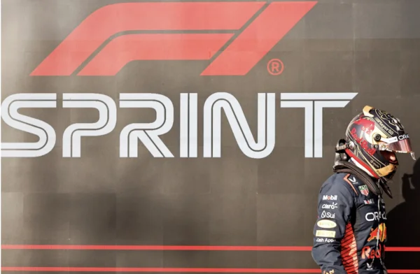 F1 – La Formule 1 appuie sur le bouton Sprint : Domenicali veut plus de spectacle… et la caisse qui va avec